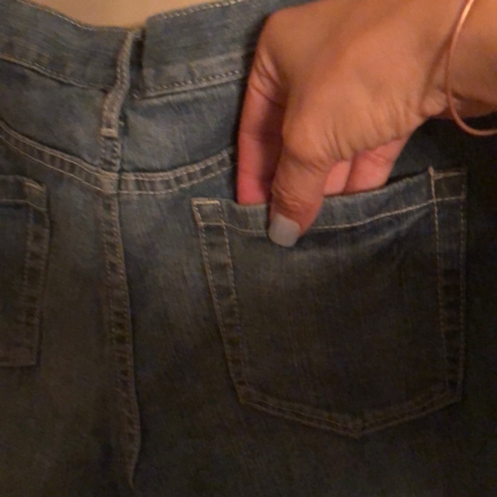Shorts - Picture 4 of 5